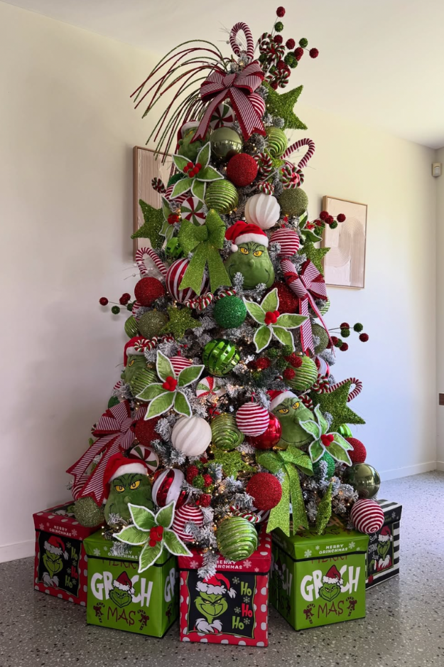 21 Creative Grinch Christmas Trees for a Whoville-Inspired Holiday Home