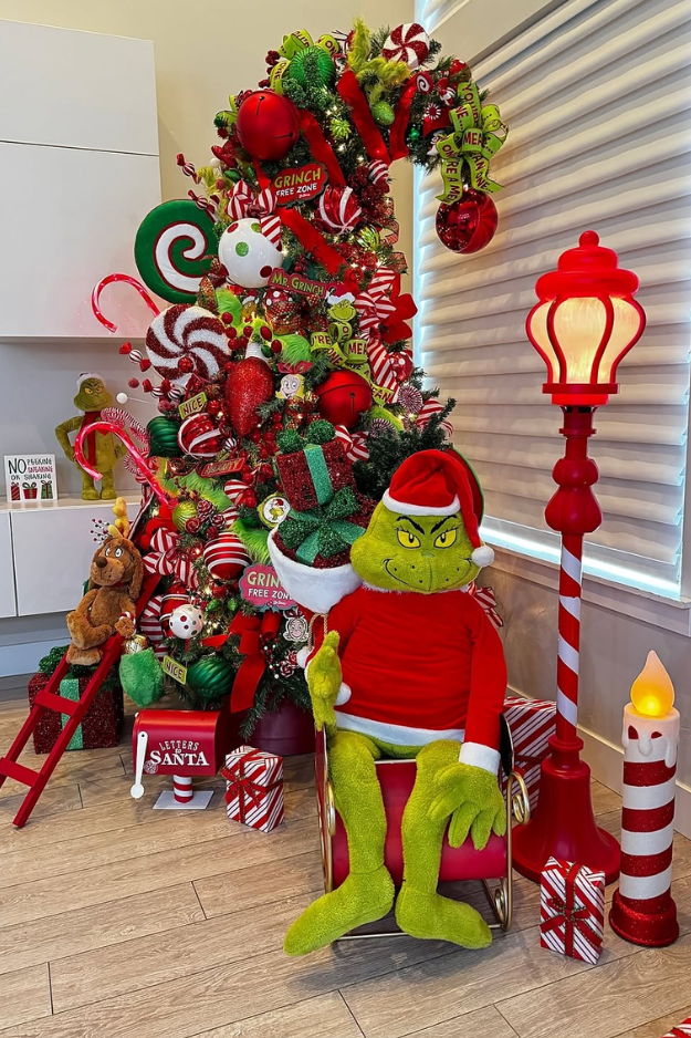21 Creative Grinch Christmas Trees for a Whoville-Inspired Holiday Home