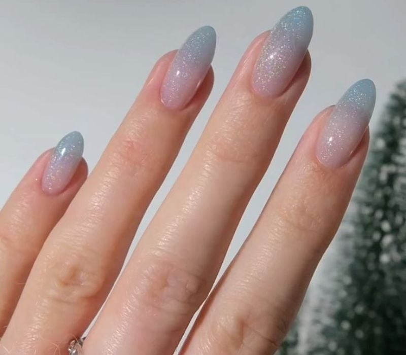 Shimmer Frosty Blue Pink Ombre Oval Nails — Winter Acrylic Nails
