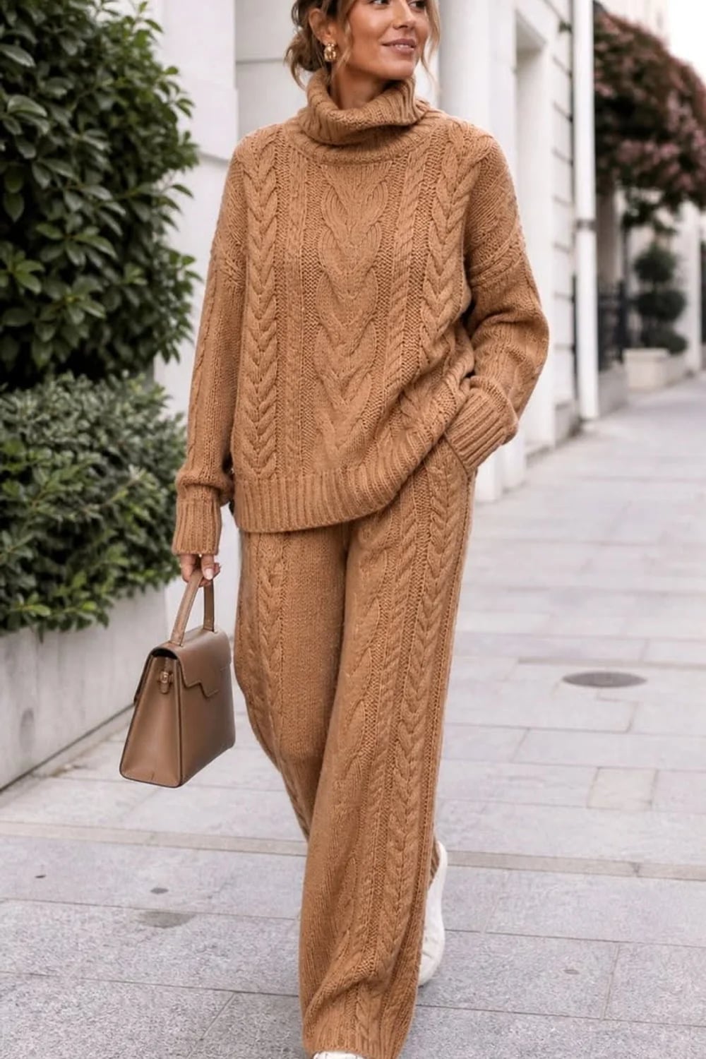 Monochromatic camel knit set with white sneakers Monochromatic camel knit set with white sneakers — Cozy Winter Outfits