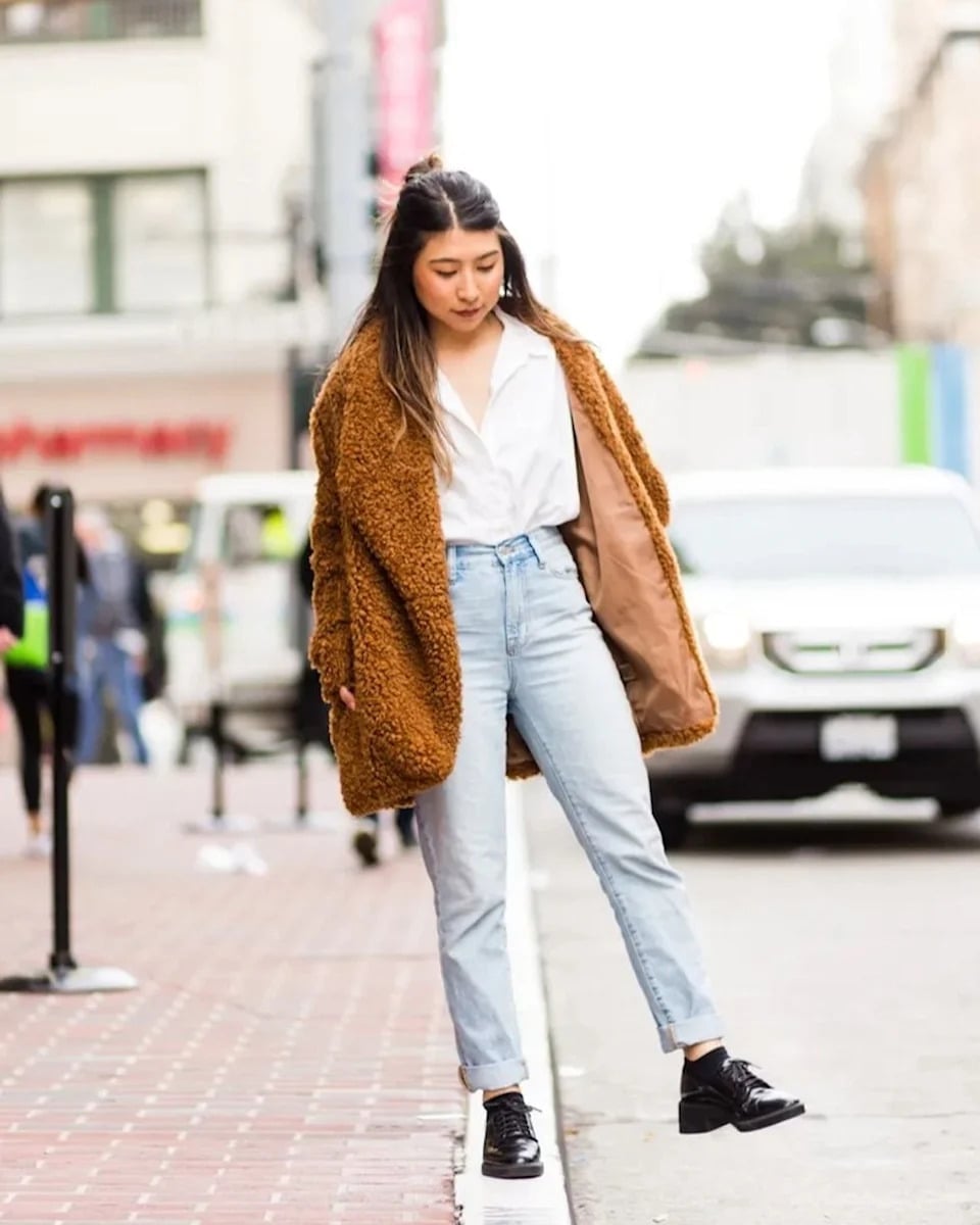 Brown teddy coat over button-down shirt and jeans Brown teddy coat over button-down shirt and jeans — Cozy Winter Outfits