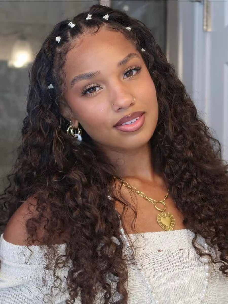 Loose Curls With Sparkling Hair Clips Loose Curls With Sparkling Hair Clips — Holiday Hairstyles