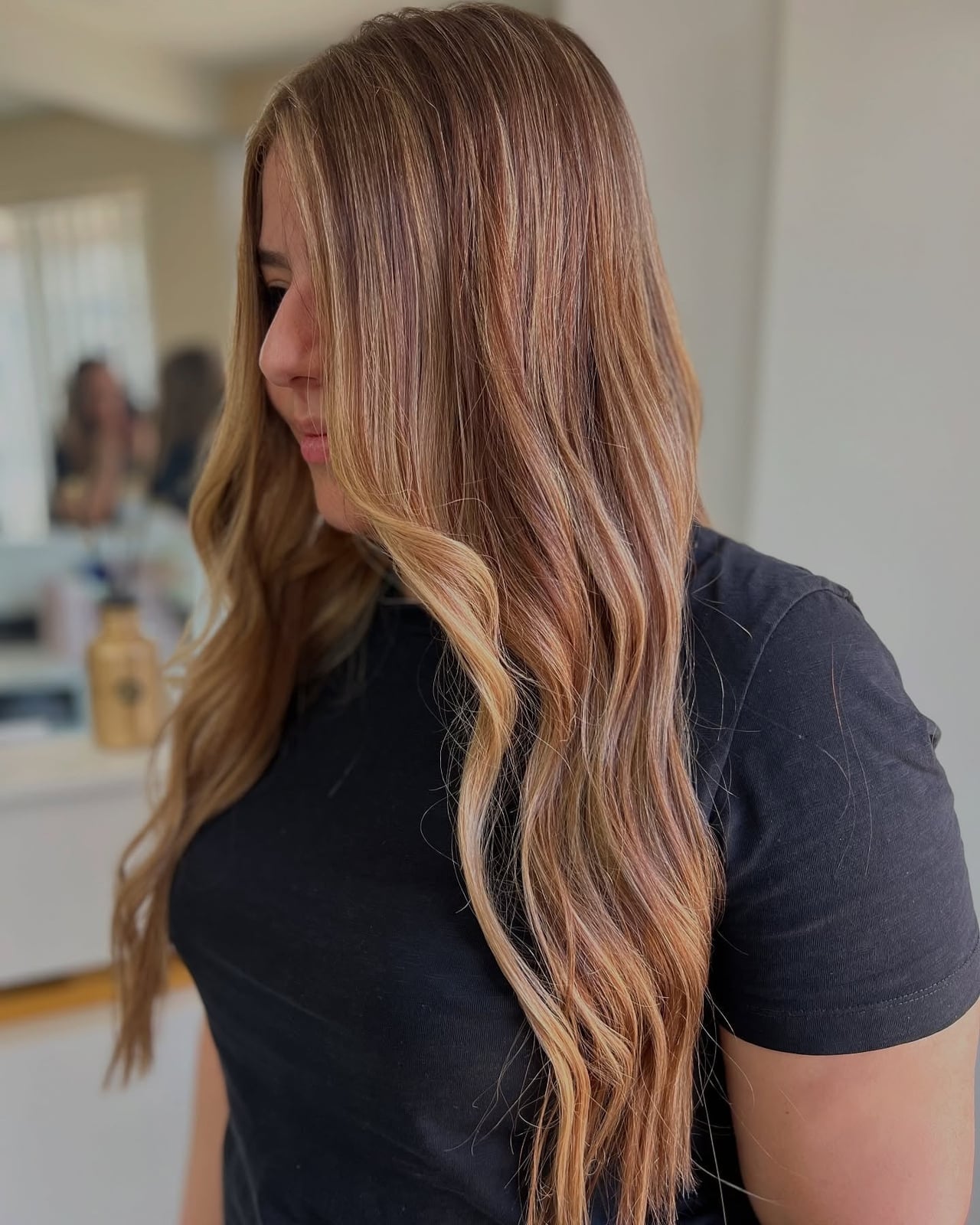 Mid-Back Waves With Golden Caramel Highlights — Highlight Ideas on Brown Hair