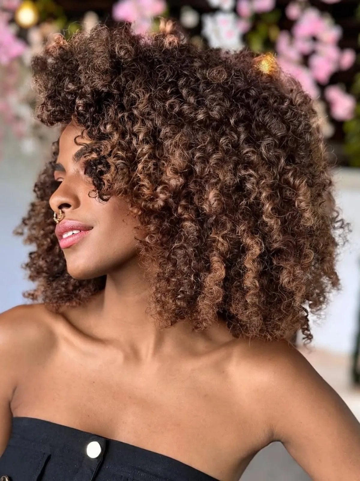 Collarbone Blowout With Warm Caramel — Highlight Ideas on Brown Hair