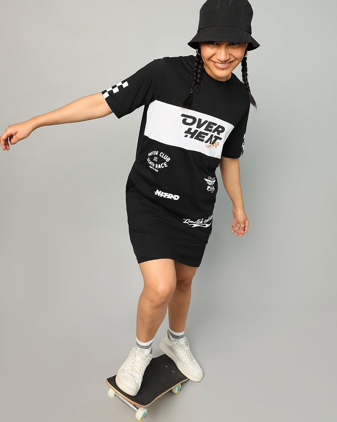 Oversized Graphic T-Shirt Dress with a Bucket Hat — Skater Outfits