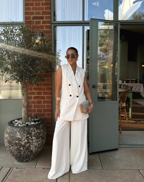 Cream Wide-Leg Trousers and a Matching Vest for Events, Crepe Cream Wide-Leg Trousers and a Matching Vest for Events, Crepe — Aesthetic White Pants Outfits
