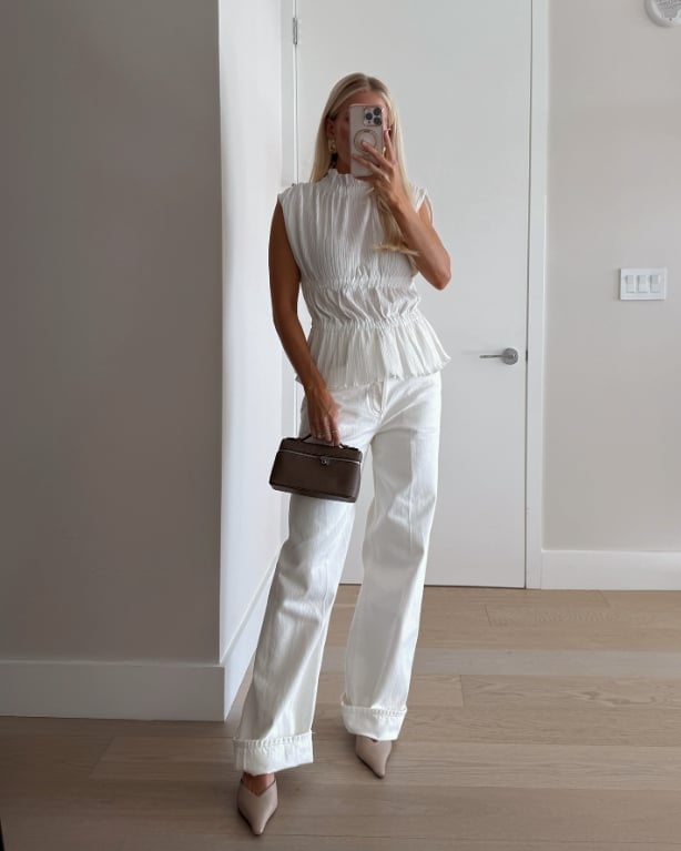 White Wide-Leg Trousers with a Ruched Top and Pointed Toe Pumps White Wide-Leg Trousers with a Ruched Top and Pointed Toe Pumps — Aesthetic White Pants Outfits