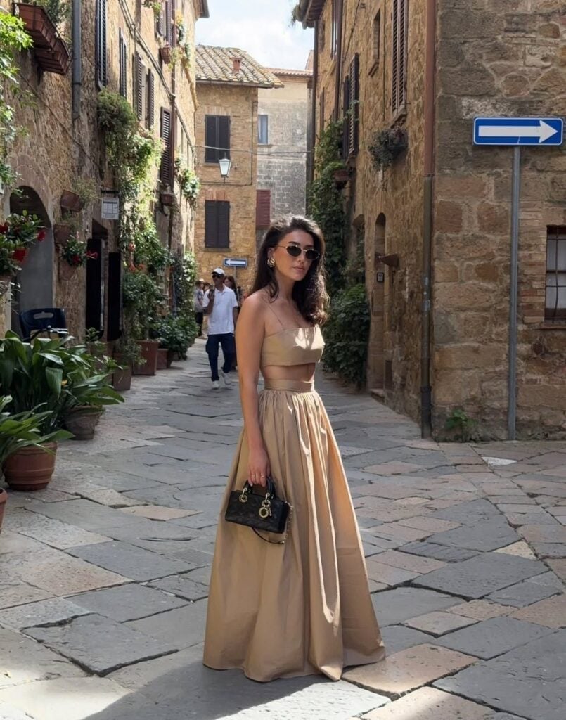 Linen Bandeau Top and Maxi Skirt for Summer, Office-Safe Version — Italy Outfits