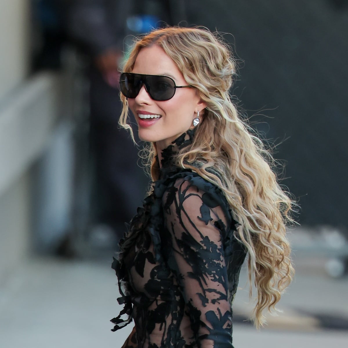 Mid-Back Windswept Waves With Face-Framing Pieces — Trendy Waves Hair