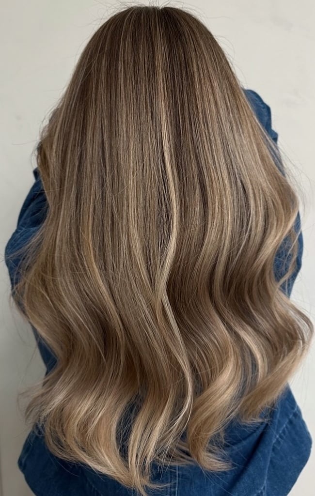 Mid-Back Bronde Waves With Subtle Highlights and середина спины — Trendy Waves Hair