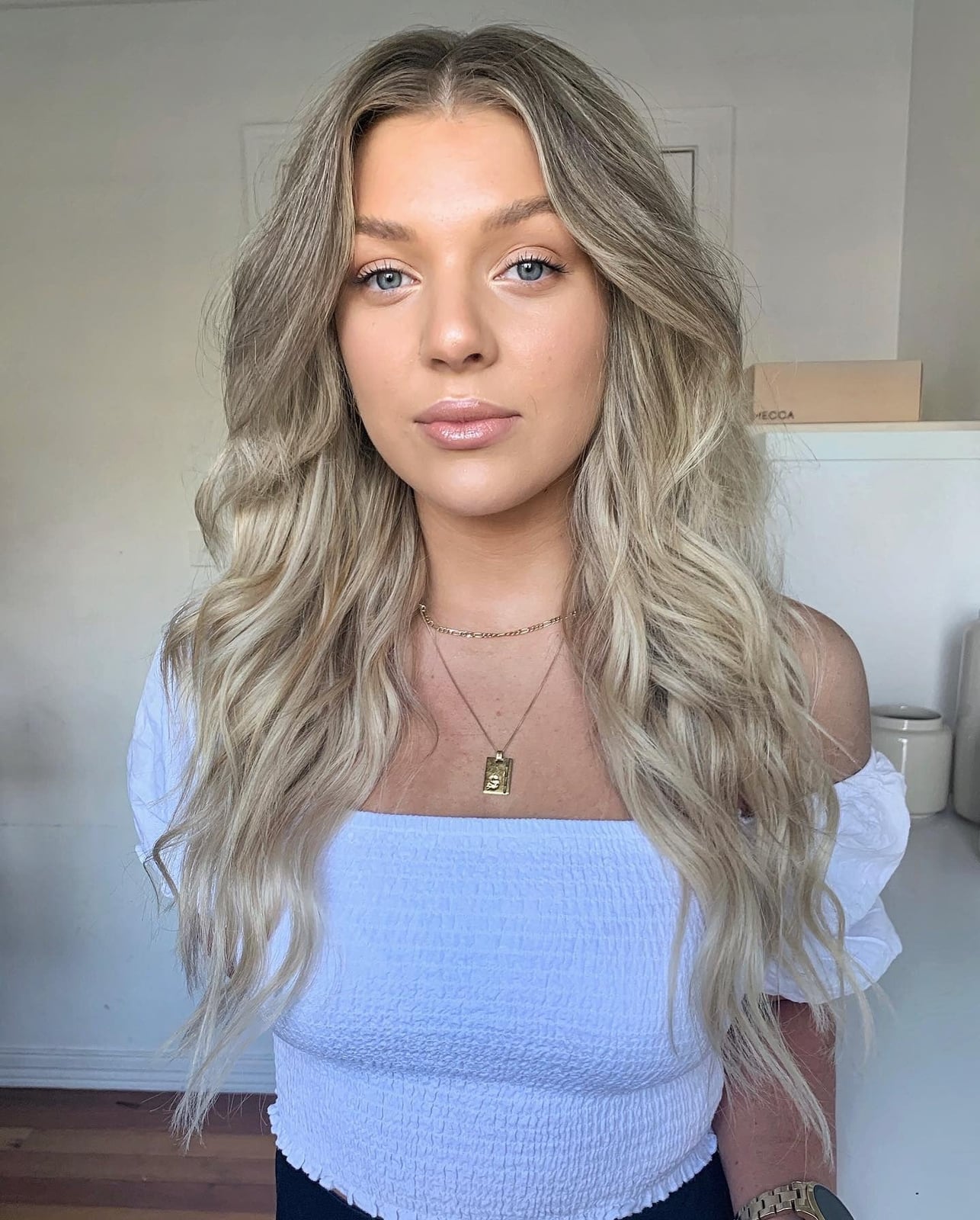 Collarbone Blonde Balayage Waves — Trendy Waves Hair