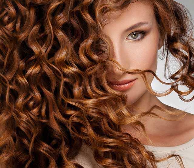 Mid-Back Length Copper Curls With Blonde Highlights, Layers — Easy Curly Hair Routine