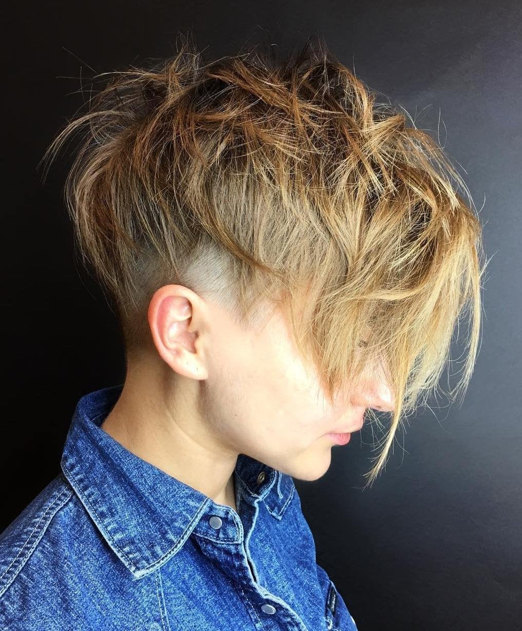 Ash Blonde Shag With Undercut Ash Blonde Shag With Undercut — Trendy Short Shag