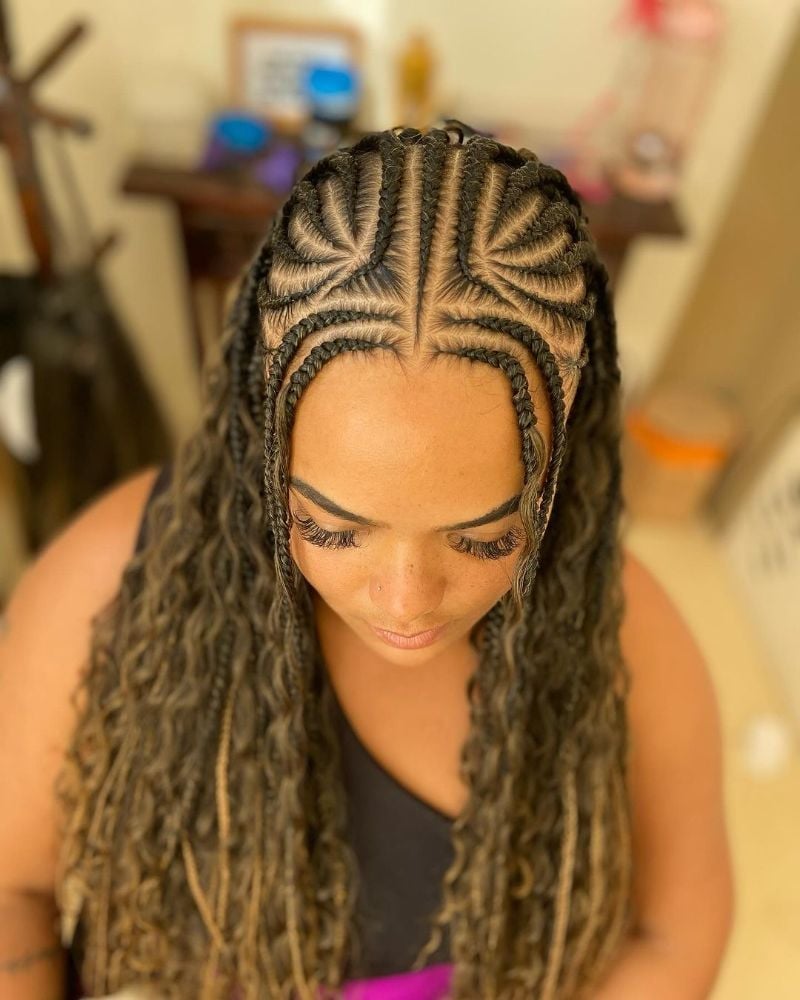 Mid-Back Fulani Braids With Star Pattern and Highlights Mid-Back Fulani Braids With Star Pattern and Highlights — Fulani Braid Styles with Curls