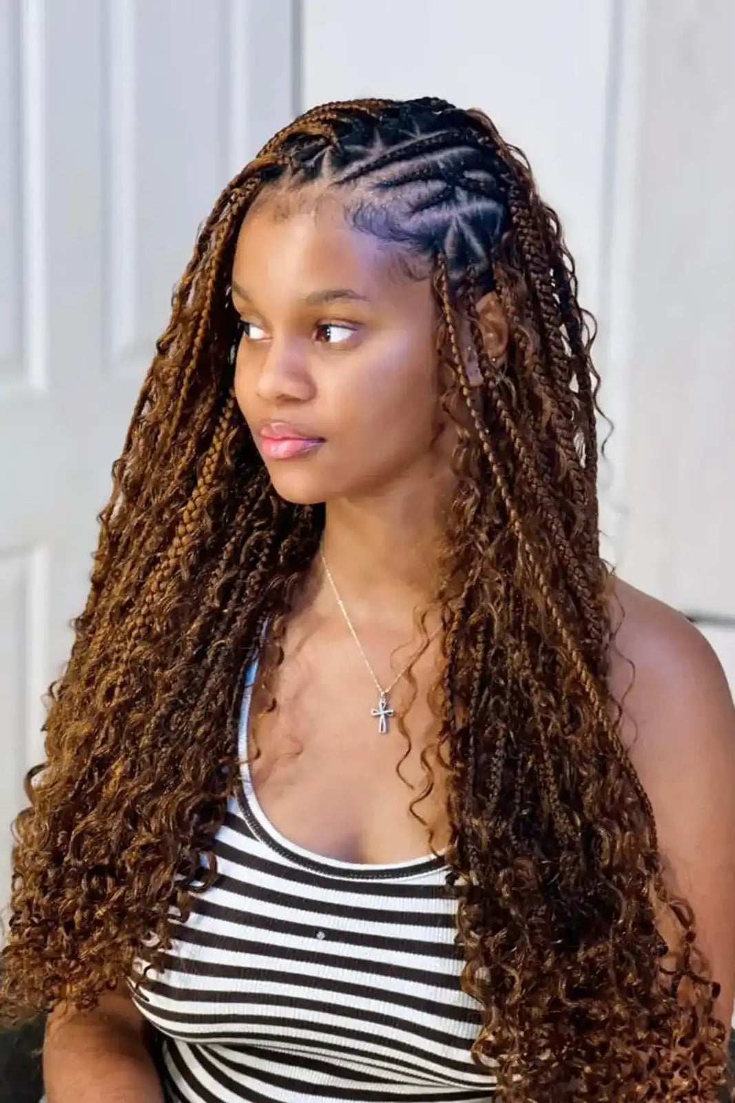 Mid-Back Fulani Braids With Brown Base and Highlights and Curly Ends Mid-Back Fulani Braids With Brown Base and Highlights and Curly Ends — Fulani Braid Styles with Curls