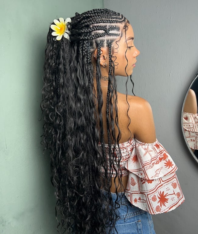 Mid-Back Fulani Braids With Flower Accessory Mid-Back Fulani Braids With Flower Accessory — Fulani Braid Styles with Curls