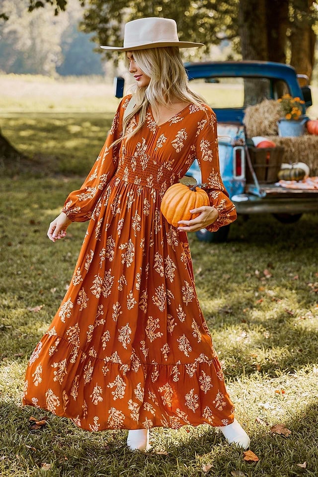 Flowy Burnt Orange Floral Maxi Dress with Puff Sleeves Flowy Burnt Orange Floral Maxi Dress with Puff Sleeves — Trendy Burnt Orange Dress