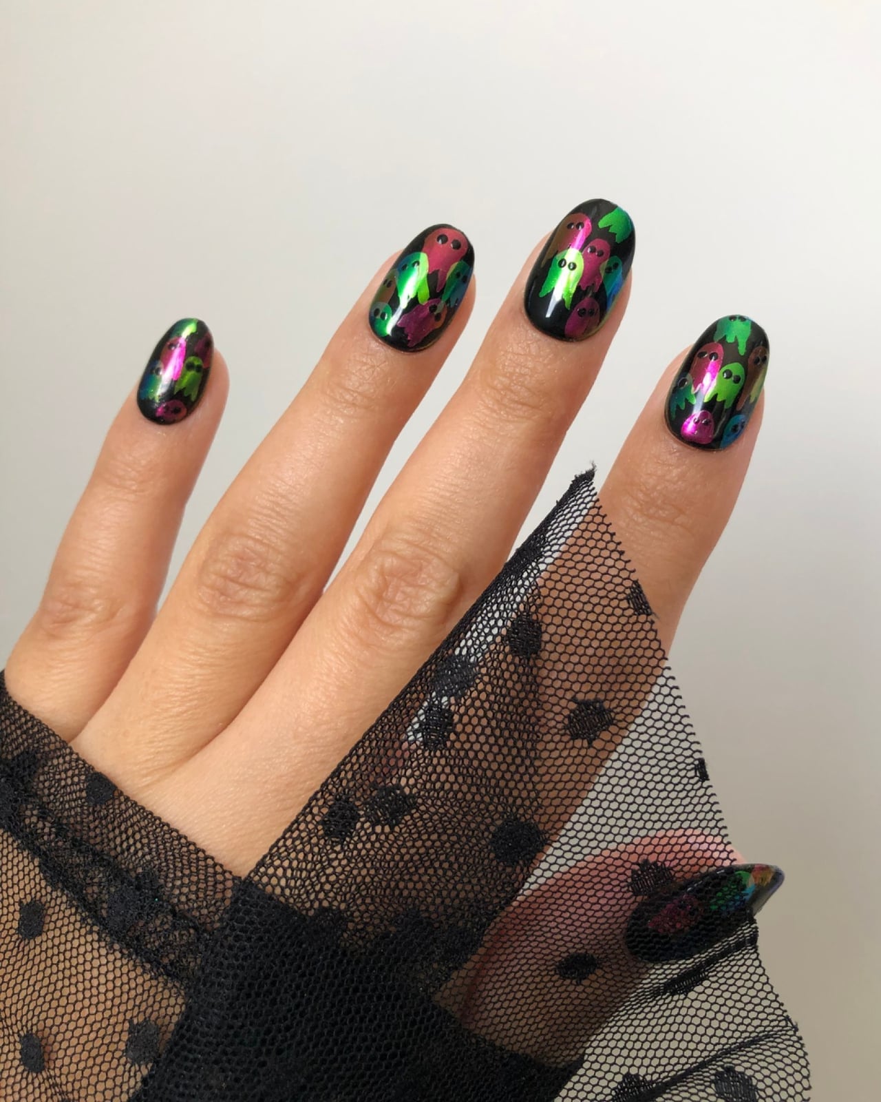 Short Oval Iridescent Ghost Motif Chrome Nails — Iridescent Nails