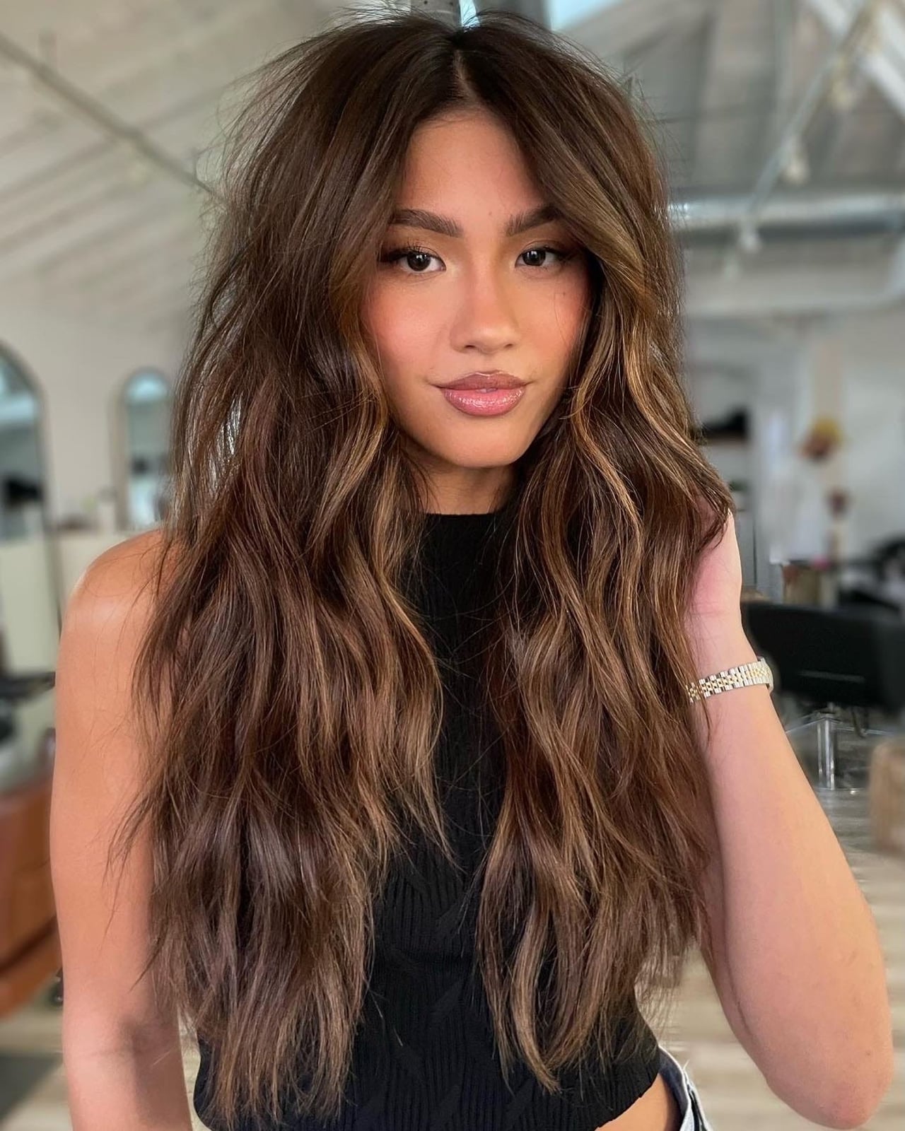 Collarbone Waves With Face-Framing Balayage — Light Brown Balayage Ideas