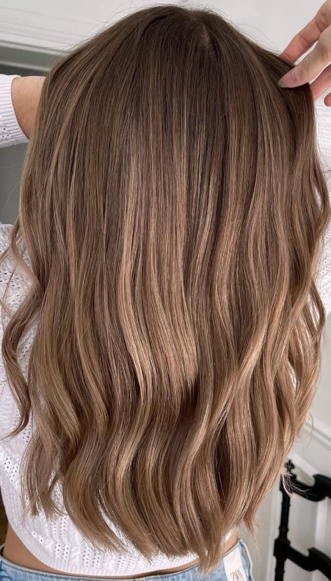 Mid-Back Beige Bronde Balayage — Light Brown Balayage Ideas