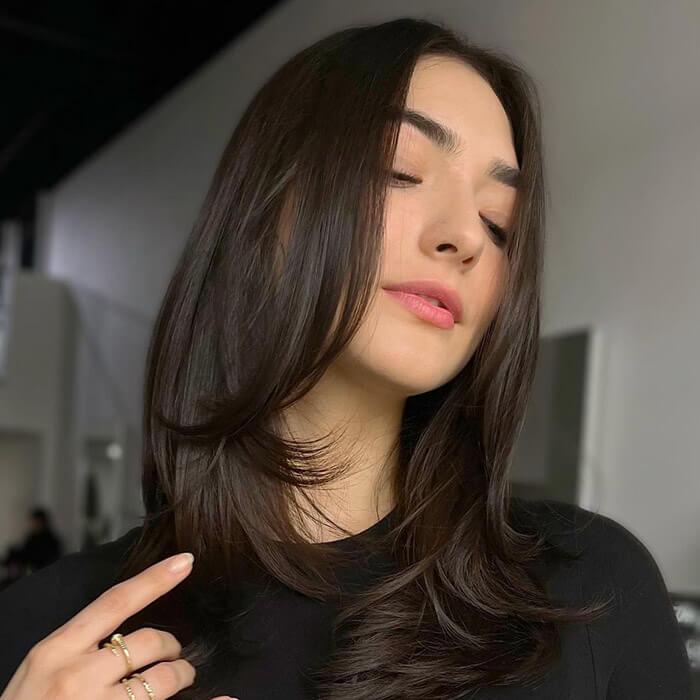 Collarbone Dark Brown With Soft Bends — Butterfly Hair