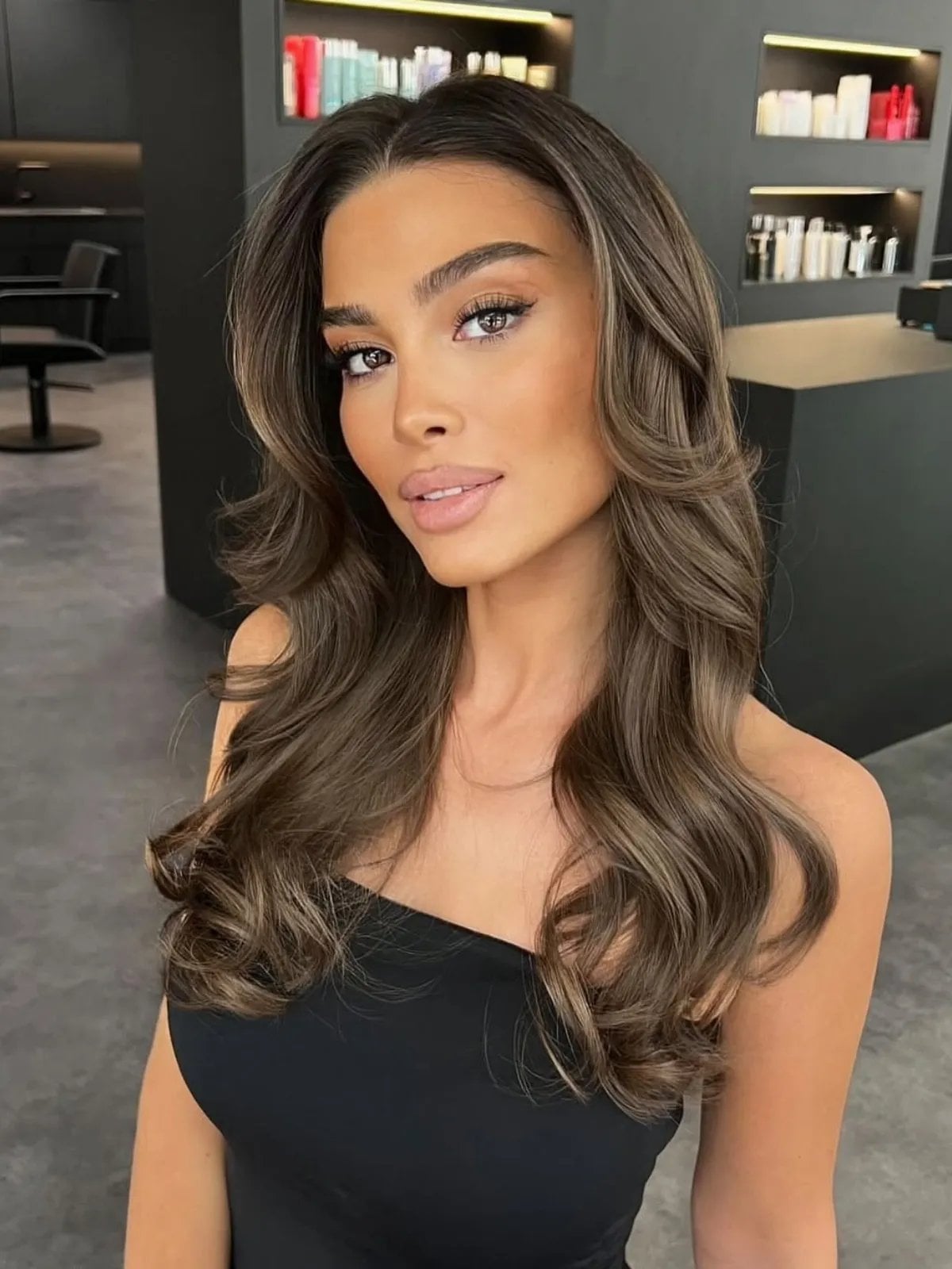 Collarbone Chocolate With Subtle Balayage And Face-Framing Layers — Trendy Chocolate Balayage
